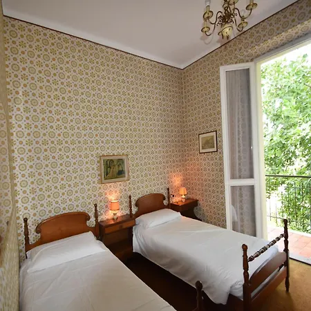 Belle Epoque Belvilla By Oyo Dom wakacyjny *